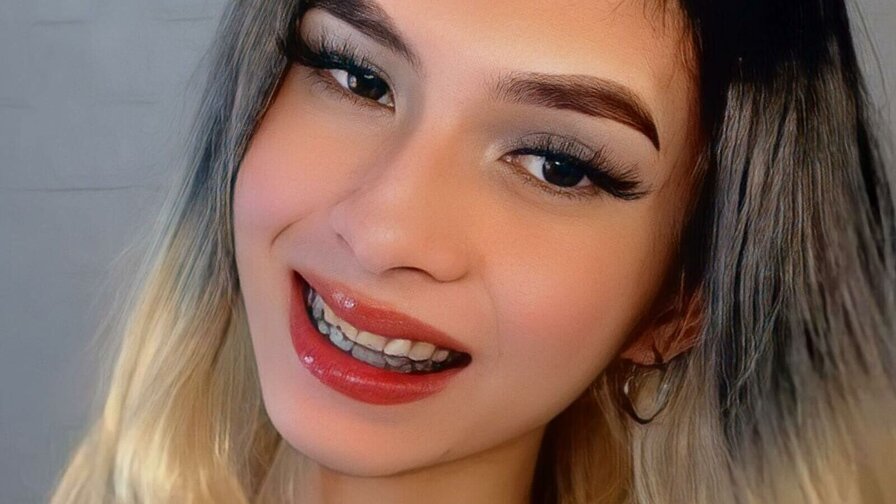 AlexandraMarrie